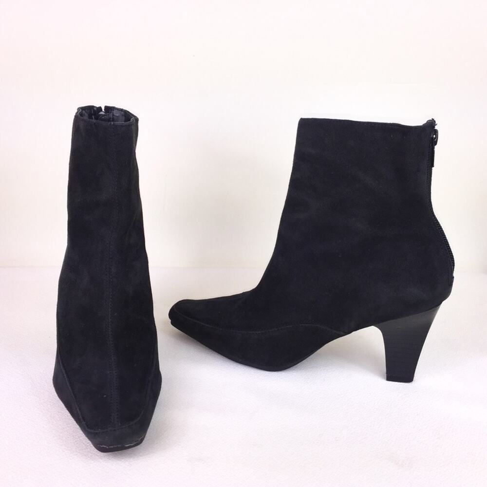 Aerosoles Black Suede Ankle Boots w/‎ Snip Toe, Sz 5.5